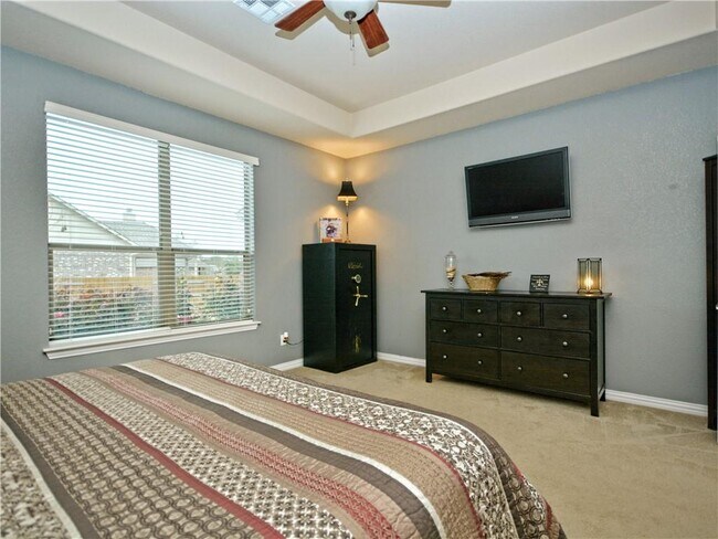 Building Photo - 1007 Boxwood Loop