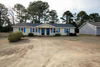 Building Photo - 614 Miller Ave