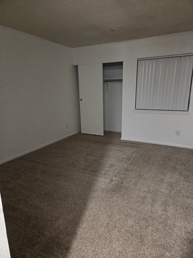 Building Photo - Stonecreek Park Condominiums