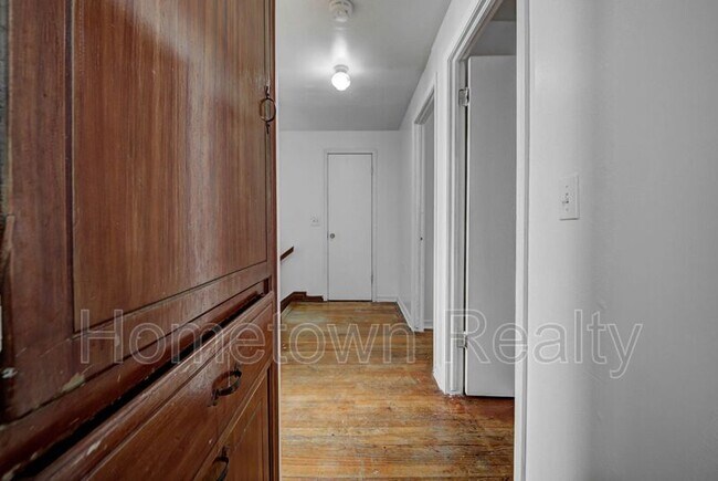 Building Photo - 821 NE 81st St