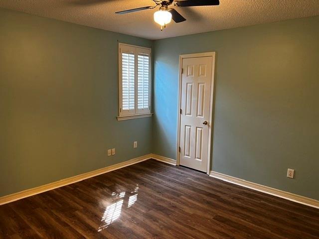 Building Photo - 7470 Mallard Dr