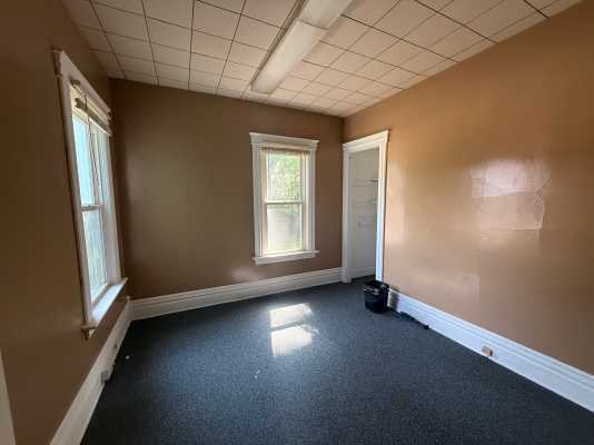 Building Photo - 421 E Crosstown Pkwy