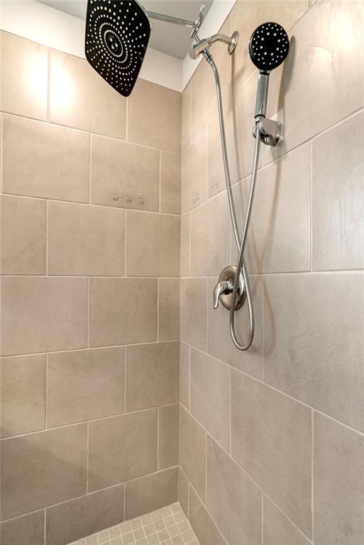 Building Photo - 420 Pt Pl Dr