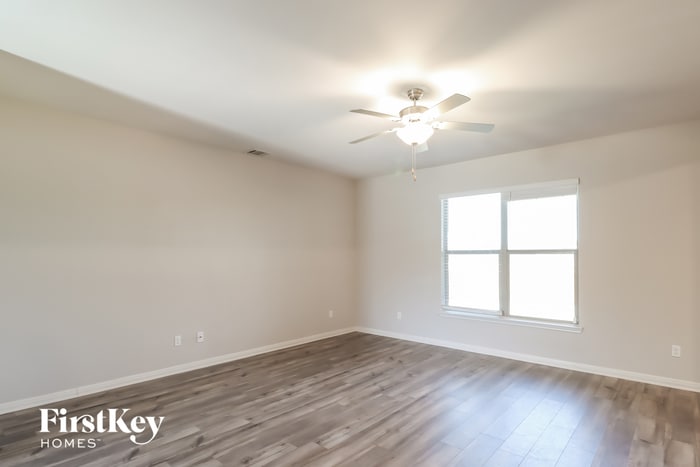 Building Photo - 13629 Lansman Dr