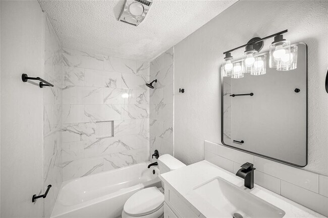 Building Photo - 10416 Hammerly Blvd