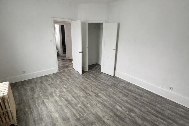 Building Photo - 2500 Adam Pl