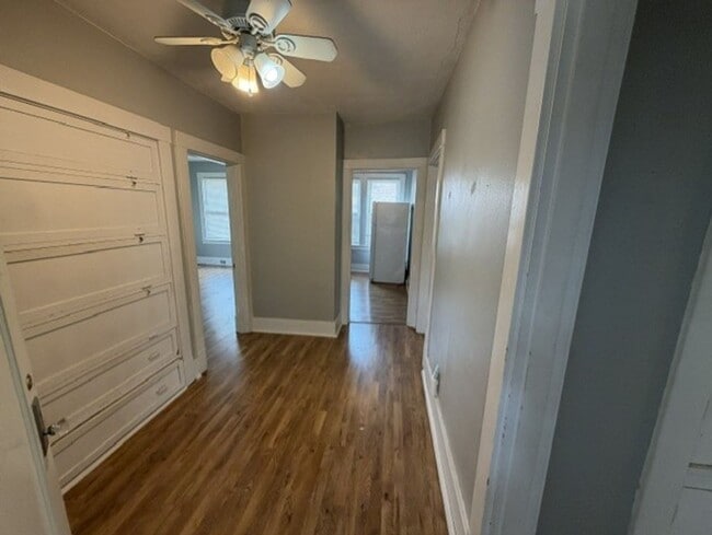 Building Photo - 256 Mabrick Ave