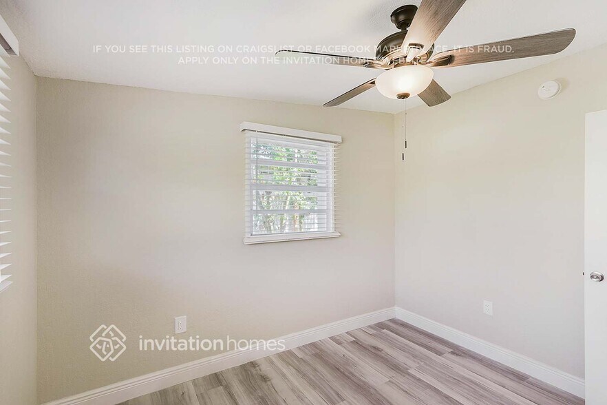 Building Photo - 7111 Dellwood Dr