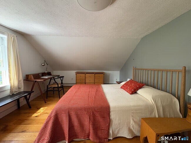 Building Photo - 895 Tolland Stage Rd