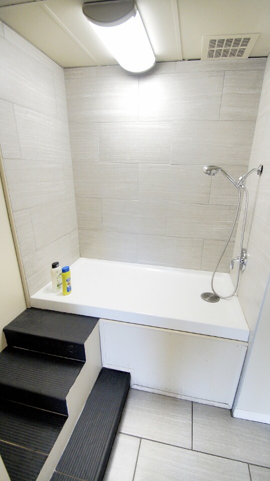 Tremont Terraces on Lincoln Park 2363 W 14th St Cleveland OH 44113