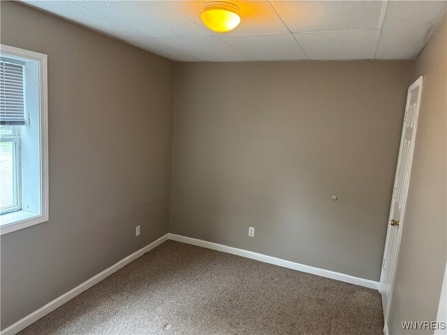 Building Photo - 4444 Main St