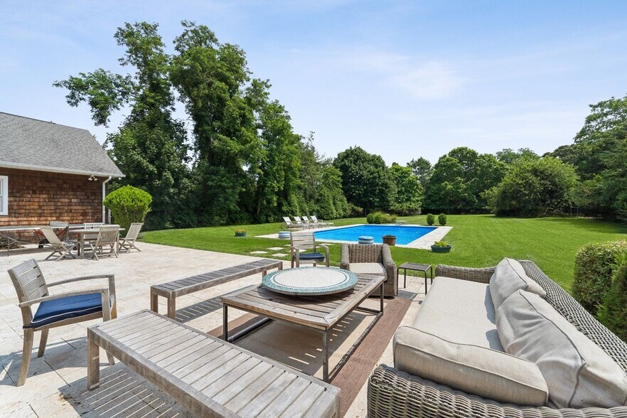 Building Photo - 50 Old Main Rd