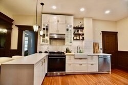 Building Photo - 28 Brookledge St