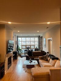 Building Photo - 1216 N Lasalle St, Chicago, IL