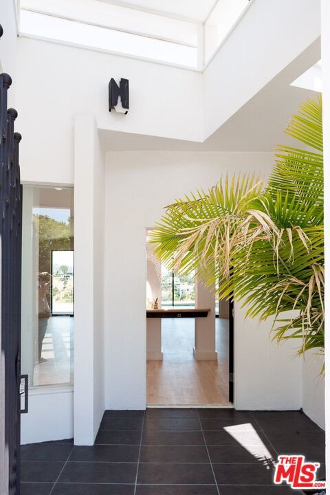 Building Photo - 1622 Tower Grove Dr