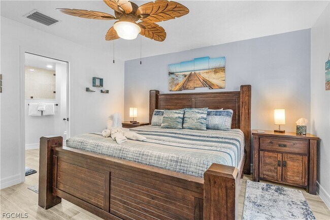 Building Photo - 428 SW 37th St