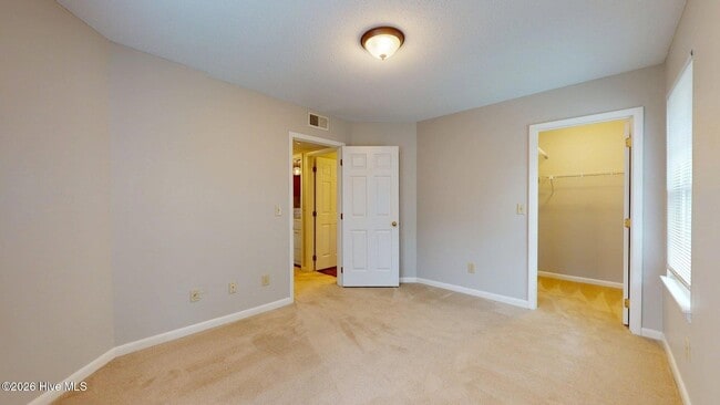 Building Photo - 1203 Wilshire Cir