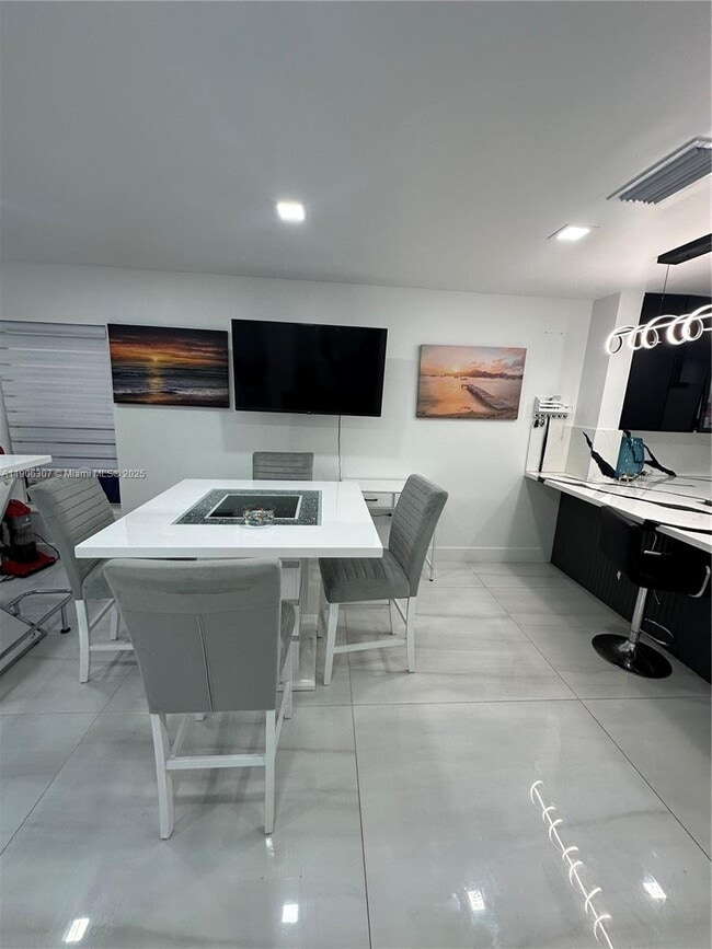 Building Photo - 1130 Oysterwood St