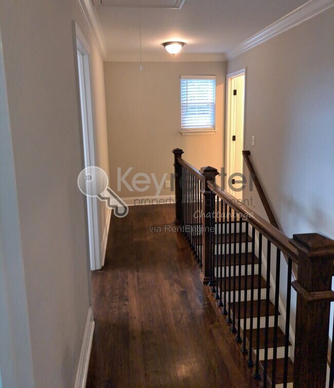 Building Photo - 3583 Crompton St
