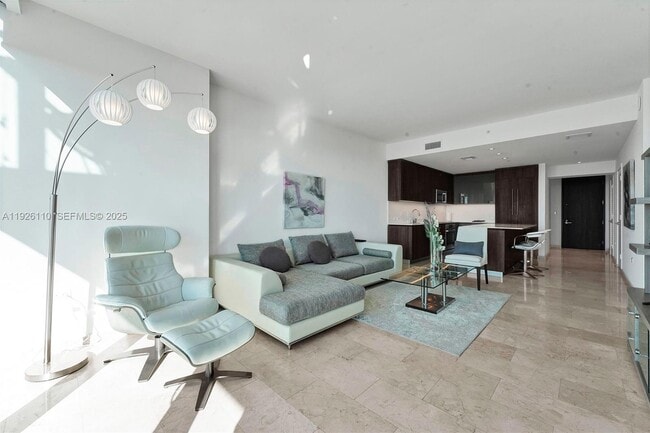 Building Photo - 88 SW 7th St