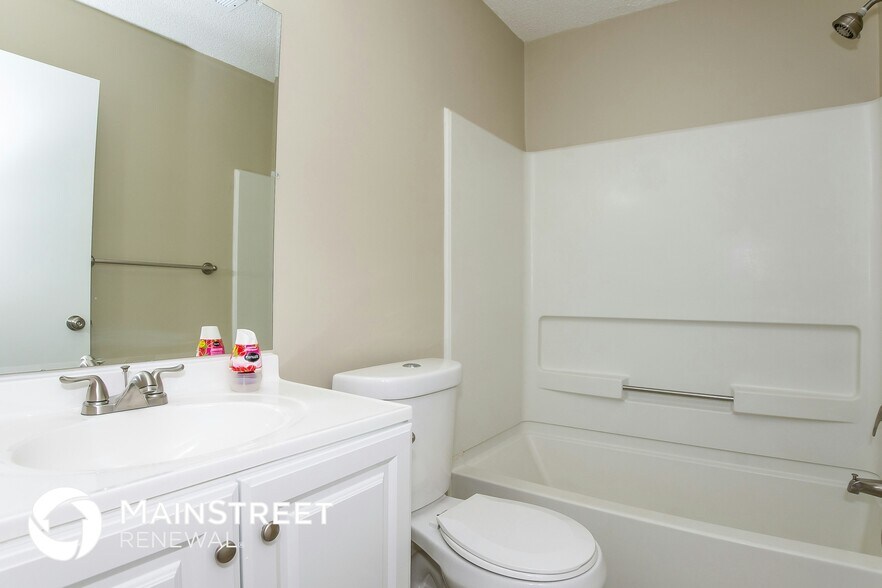 Building Photo - 1433 Eagles Landing Dr