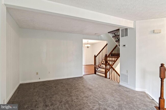 Building Photo - 302 Ridgecrest Ct