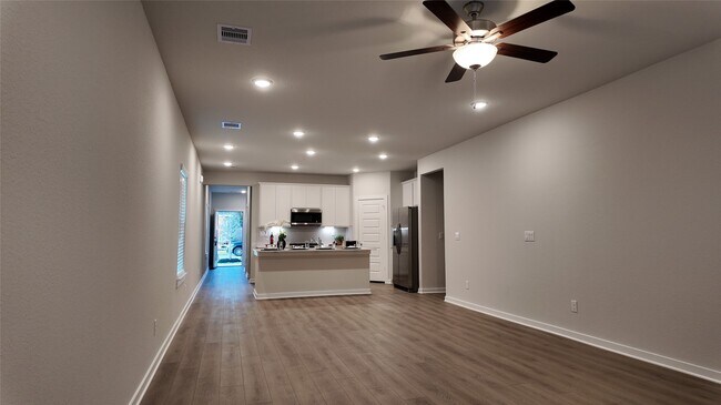 Building Photo - 8519 Blueberry Ash St