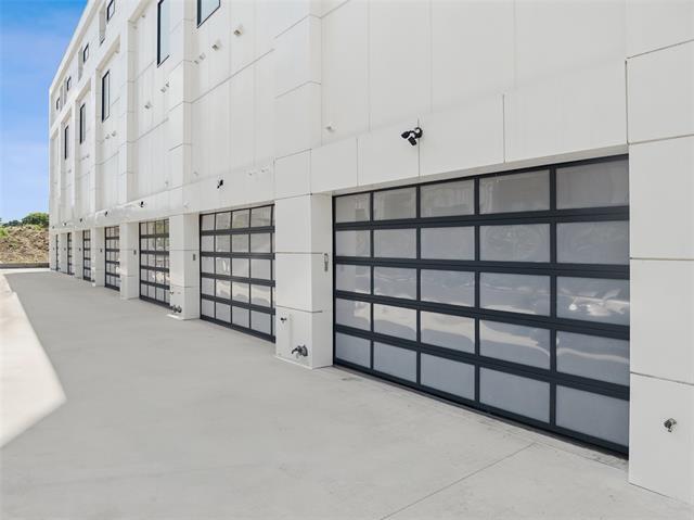 Building Photo - 1874 Beaumont St