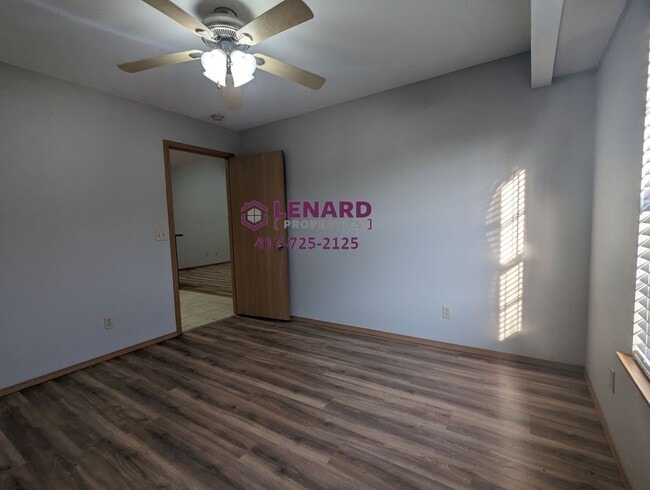 Building Photo - Farm Rd 123