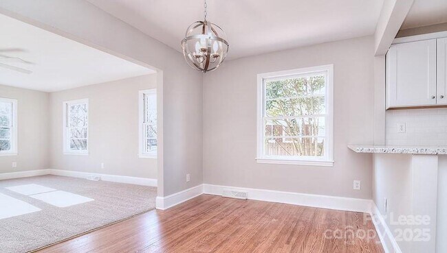 Building Photo - 1437 Springwood Ln