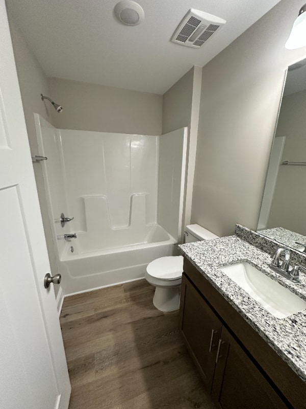 Building Photo - 300 Gardenview Ln