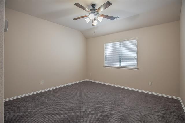 Building Photo - 728 Chatsworth Dr