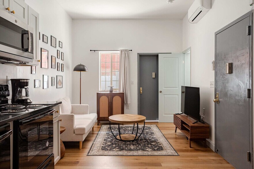 Building Photo - 1384 Ridge Ave