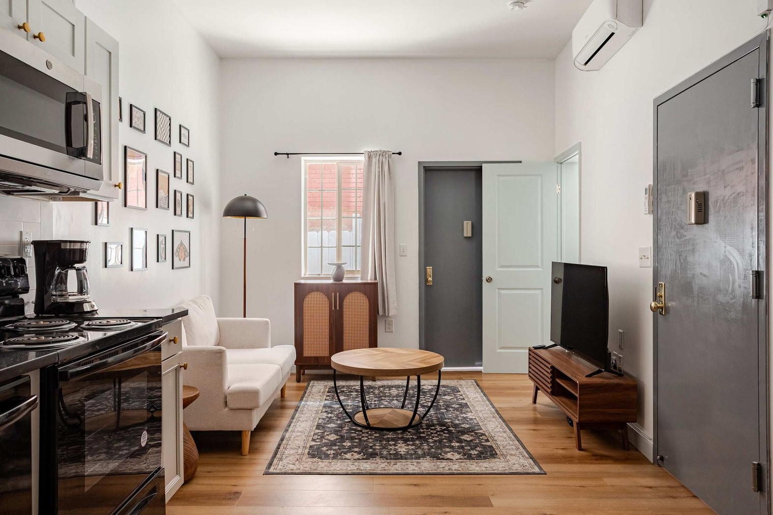 Building Photo - 1384 Ridge Ave