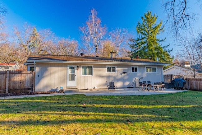 Building Photo - 4609 Waukesha St
