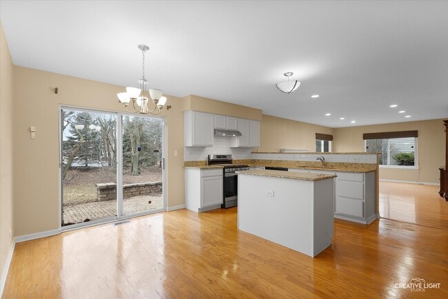 Building Photo - 2539 Lexington Ln