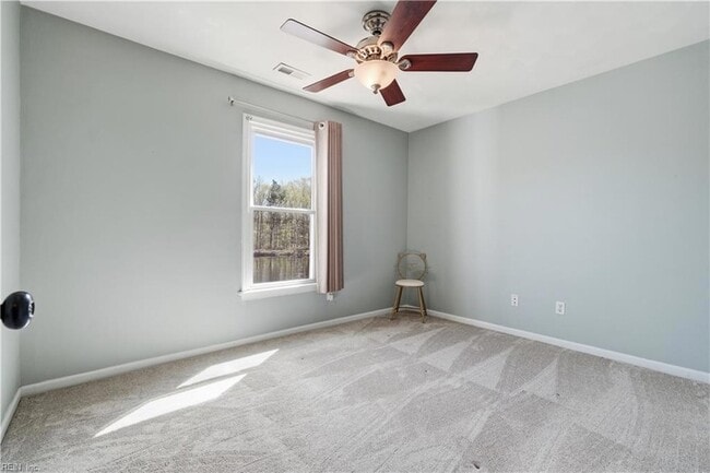 Building Photo - 1721 Chestwood Dr