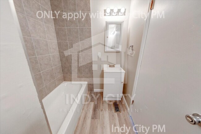 Building Photo - 3440 N Harding St