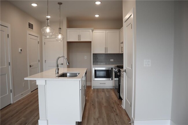 Building Photo - 692 Urban Grange Wy