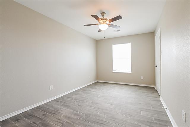 Building Photo - 629 Green Mound Dr