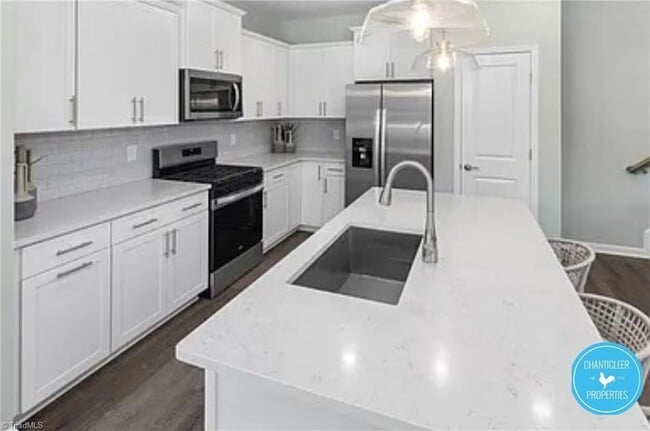 Building Photo - 4558 Dillon Ml Dr