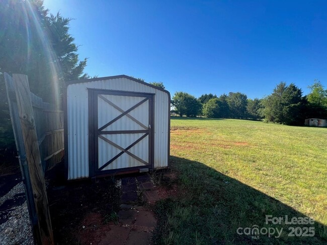 Building Photo - 131 McKendree Rd