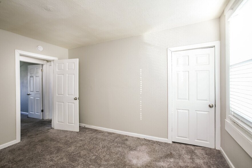 Building Photo - 35#B Dequincy Street, 46201; #713375 - 713375