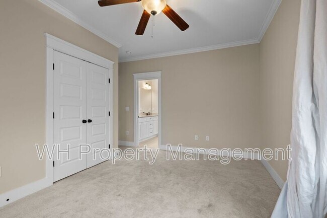 Building Photo - 311B 54th Ave N