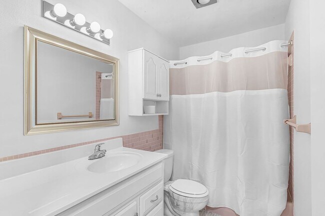 Building Photo - 6731 Panther Ln