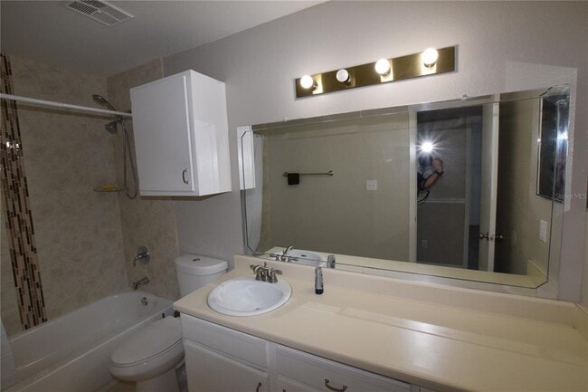 Building Photo - 5533 Chrishire Way