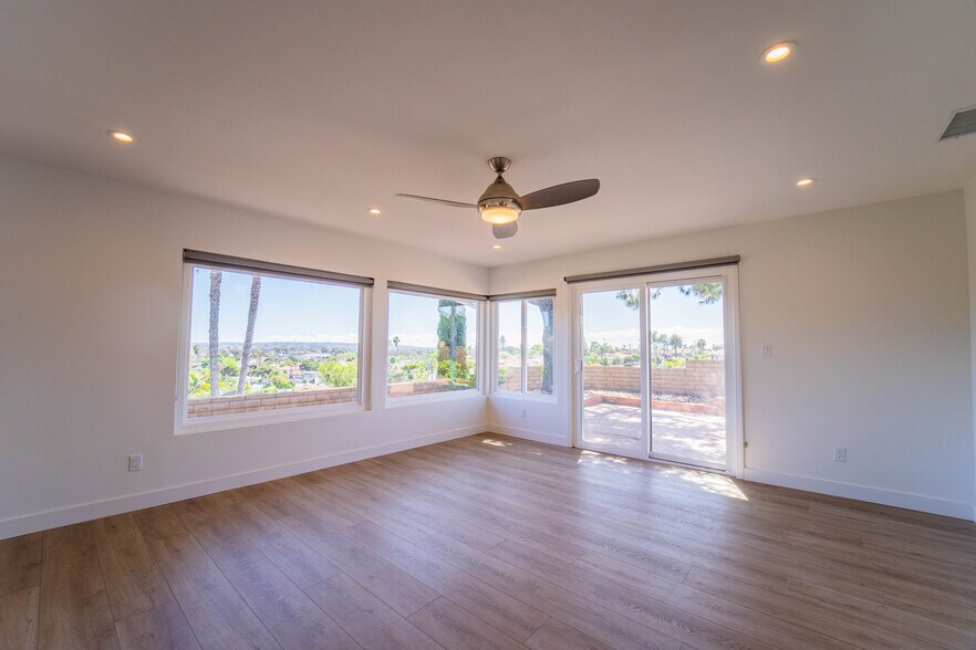 Building Photo - 1830 Illion St