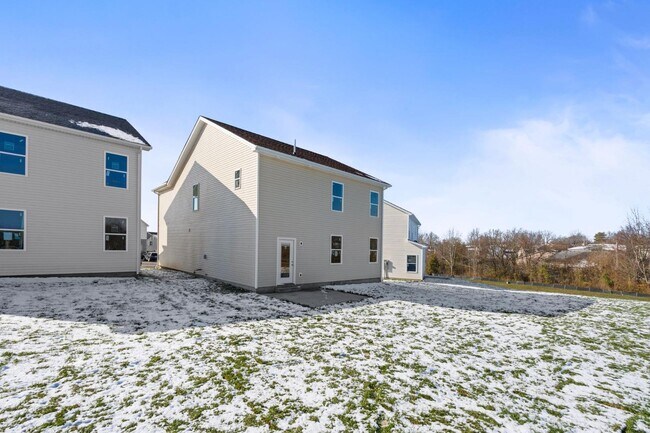 Building Photo - 108 Lambert Fld