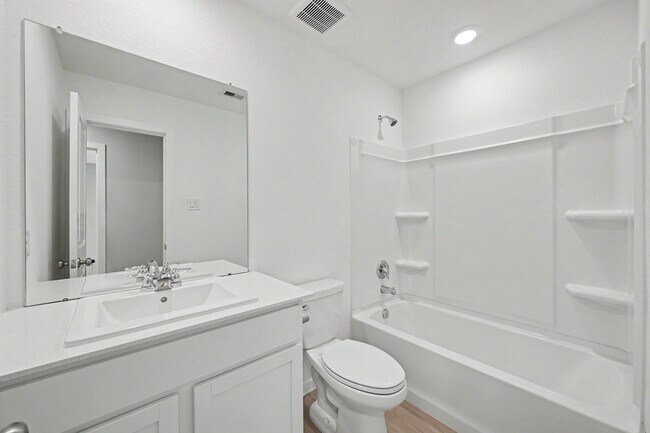 Building Photo - 21154 Vercelli St
