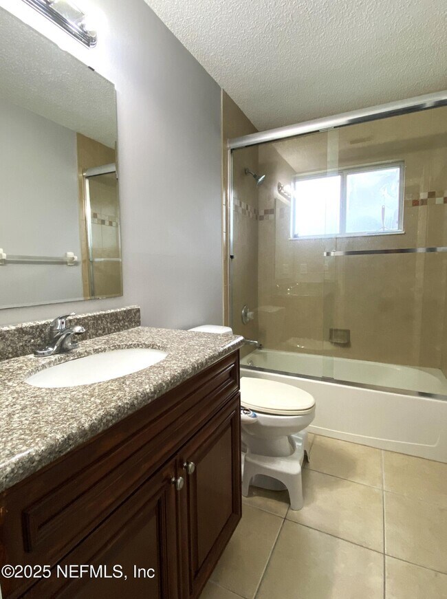 Building Photo - 12976 Chets Creek Dr S